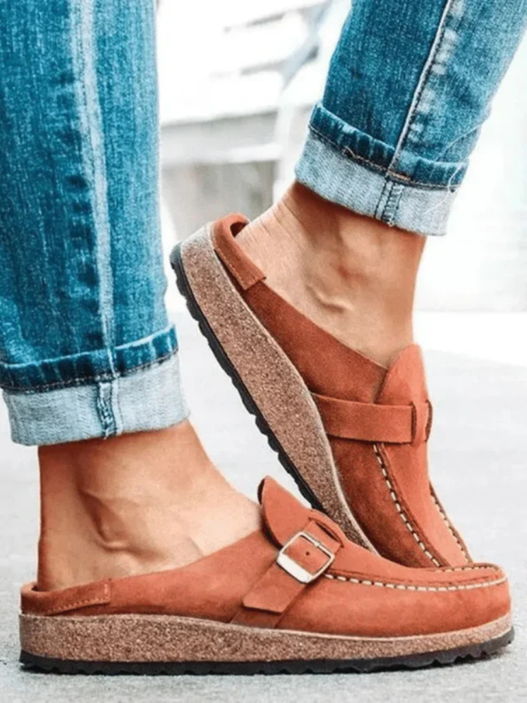 Valencia - Suede Buckle Comfort Clogs