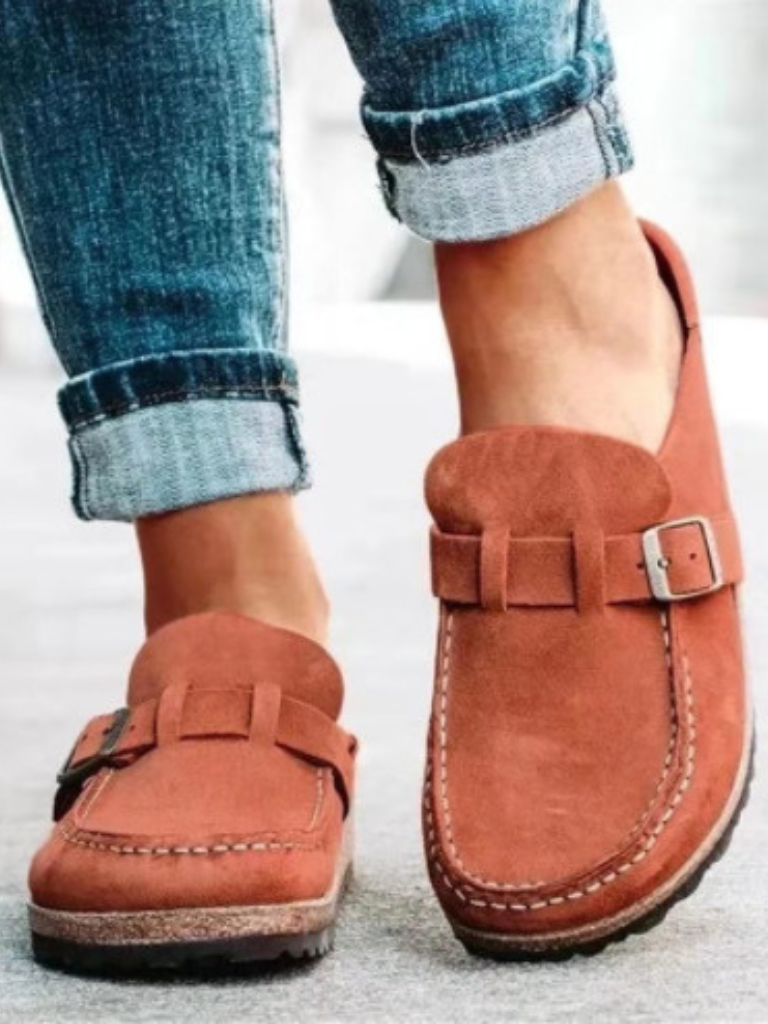 Valencia - Suede Buckle Comfort Clogs