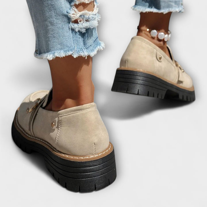 Lora - Round Toe Loafers